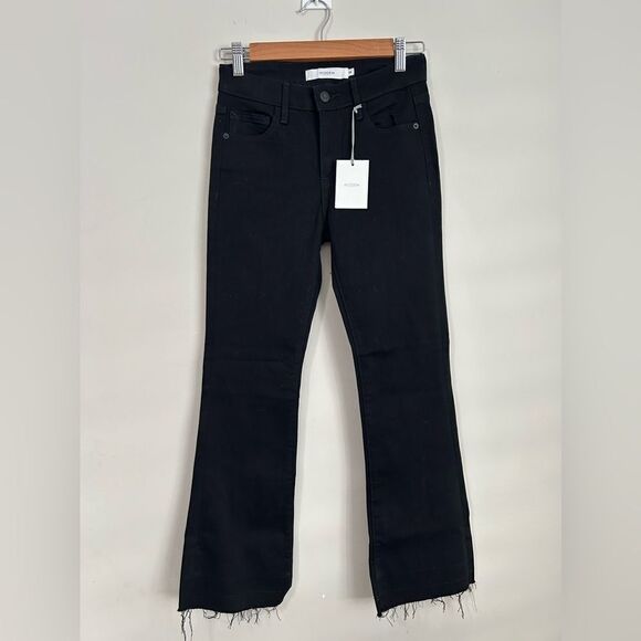 NWT Hidden Happi Crop Flare Jeans in Black - Picture 2 of 14